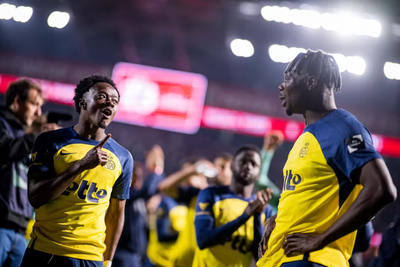 Klub Belgia Ini Resmi Angkat Trofi Liga Pertamanya Usai Puasa Sembilan Puluh Tahun