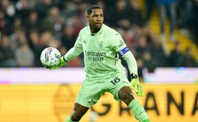Diminati oleh Chelsea, Direktur AC Milan Tegaskan Mike Maignan Akan Bertahan di San Siro