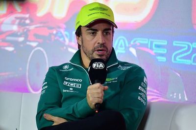 Fernando Alonso Tertarik Bekerja Sama dengan Adrian Newey: Dia Legenda di F1