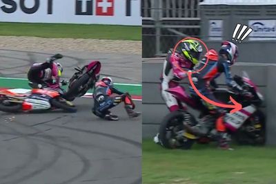 Momen Pembalap Moto3 Salah Ambil Motor Saat Saling Terjatuh, Pemolor: Perebut Motor Orang