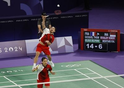 Rinov Pitha Tersingkir di Fase Grup, Ganda Campuran Indonesia Cetak Sejarah Memalukan di Olimpiade