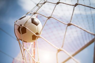 4 Rekomendasi Lapangan Futsal di Jakarta: Cocok untuk Habiskan Waktu dengan Teman-teman!