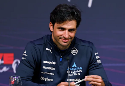 Gantikan Sebastian Vettel yang Telah Pensiun, Carlos Sainz Duduki Jabatan Direktur di GPDA