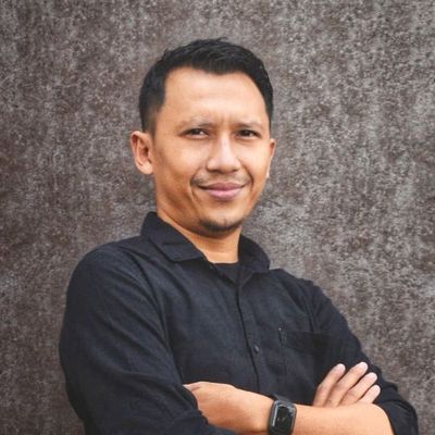 Bhekti Setyowibowo, S.Ikom, M.Si