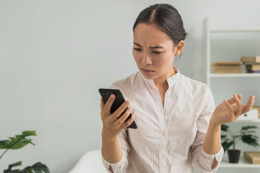 Detoks Digital Sehari : Cara Sederhana Mengembalikan Tenaga dan Kedamaian Batin