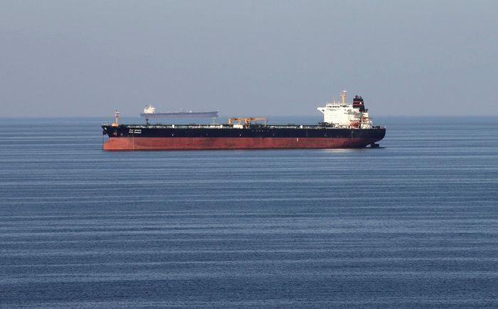 Iran Ancam Tutup Selat Hormuz, Harga Minyak Dunia Terancam Meroket Tajam