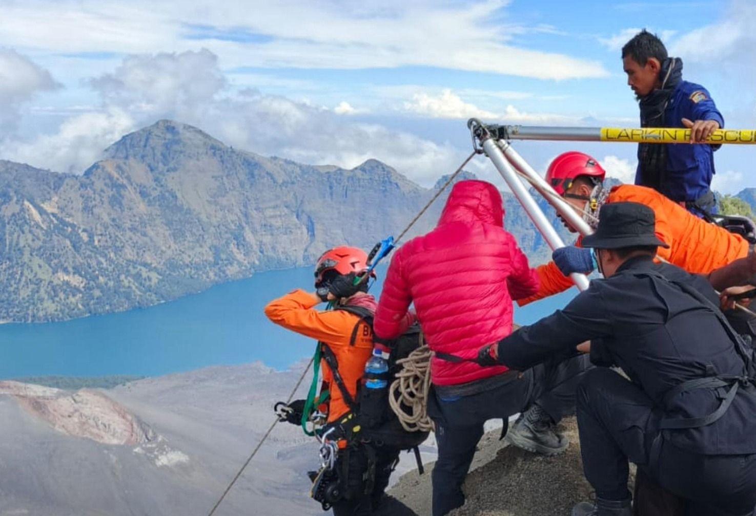 Hasil Autopsi Pendaki Brasil Juliana Diungkap: Korban Tewas 20 Menit Usai Jatuh