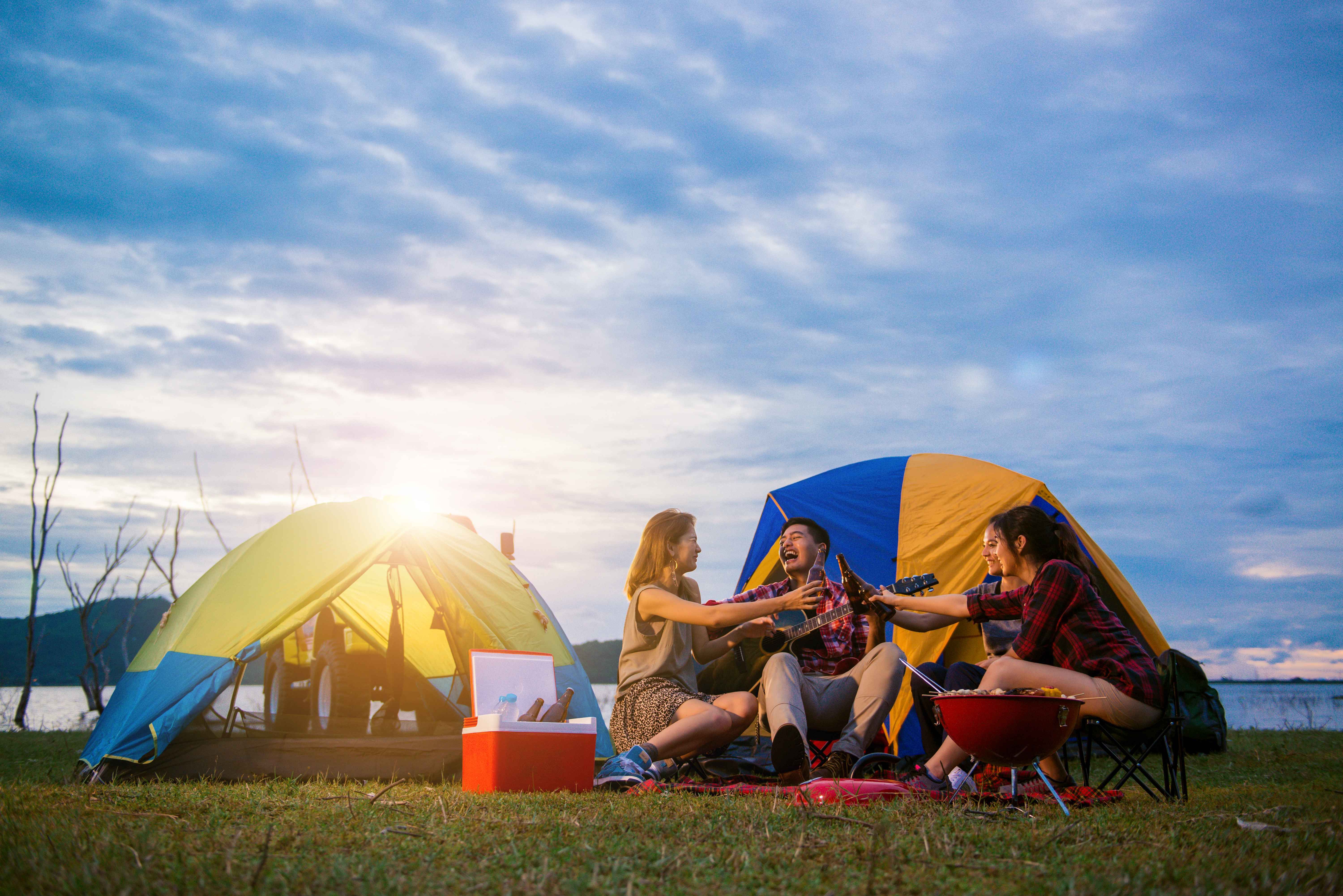 Habiskan Malam di Nambo: Camping Pinggir Pantai dengan Harga Ramah Kantong