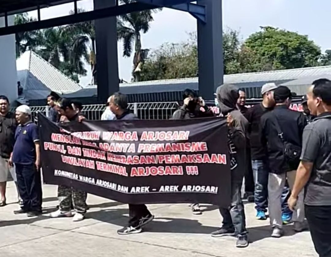 Warga Gelar Aksi Damai di Terminal Arjosari, Tolak Premanisme dan Dukung Keamanan Publik