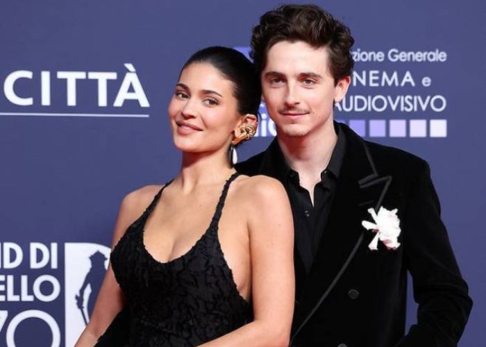Kylie Jenner Akhirnya Follow Instagram Timothée Chalamet Setelah 2 Tahun Pacaran