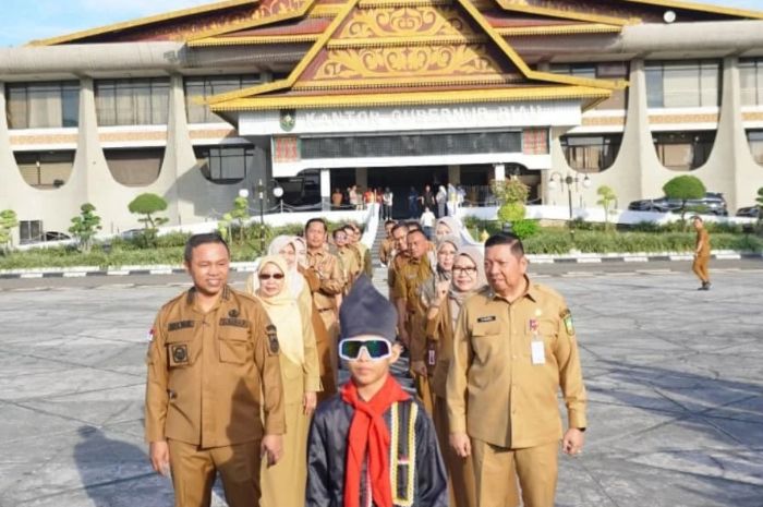 Viral di Dunia, Bocah Penari Pacu Jalur Resmi Ditetapkan sebagai Duta Pariwisata Riau