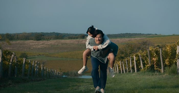 Review Sore: Istri dari Masa Depan, Film Romantis Terbaru dengan Konsep Waktu Unik
