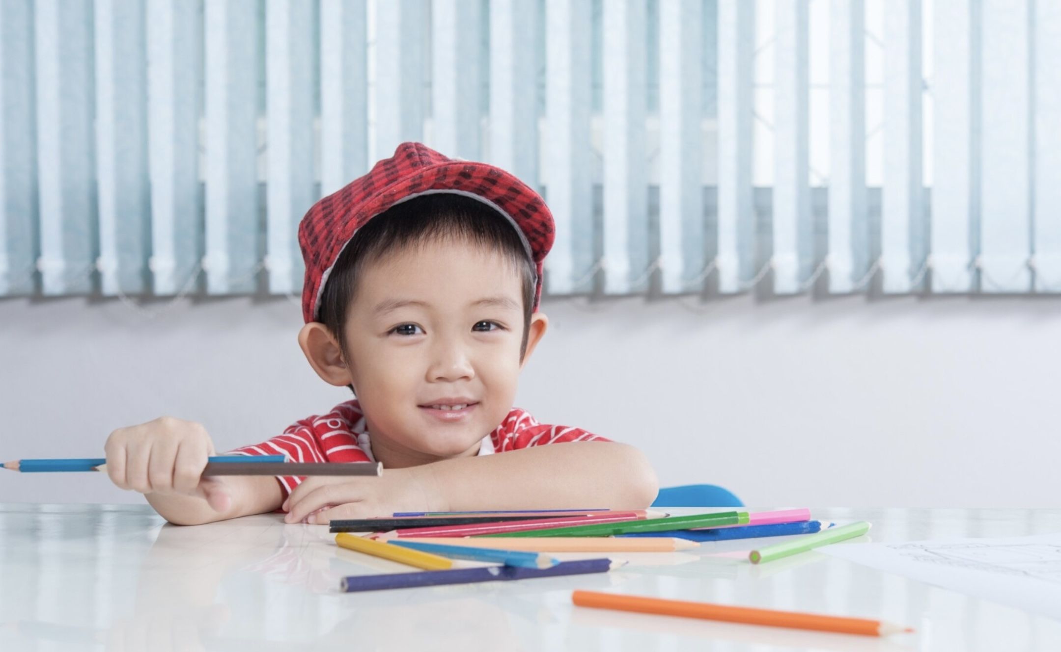 17 Caption Singkat Hari Pertama Masuk TK untuk si Kecil, Bikin Hati Moms Makin Meleleh!