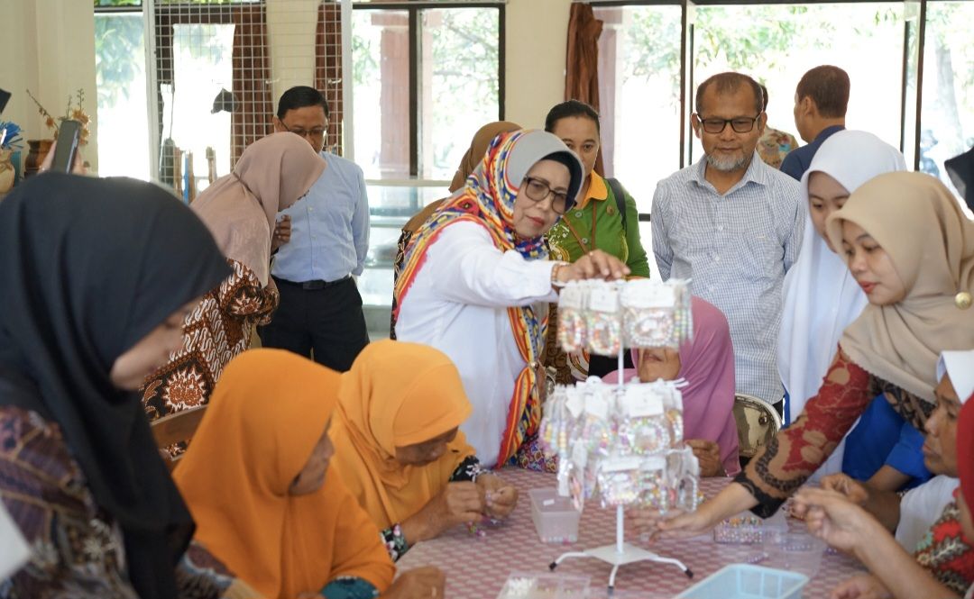 Sambangi Balai Lansia di Bantul, Komisi D DPRD DIY Soroti Daya Tampung dan Kurangnya Rekreasi Para Lansia