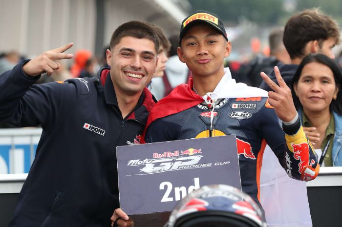 Bangga! Kedua Pembalap Indonesia Berjaya di Red Bull Rookies Cup Sachsenring Jerman