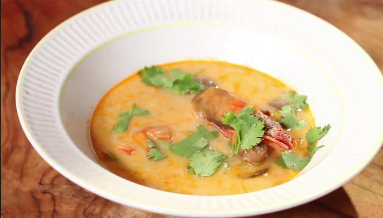 Resep Tom Yum Goong : Segar, Pedas, dan Bikin Kangen Thailand!