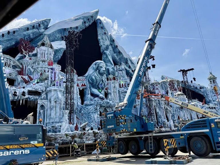 Panggung Utama Tomorrowland Terbakar, Festival Tetap Berlangsung Sesuai Jadwal