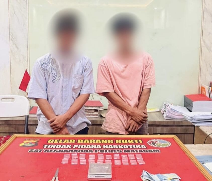 Digerebek Saat Subuh, Dua Pria Asal Narmada Diamankan Bersama 5,81 Gram Sabu