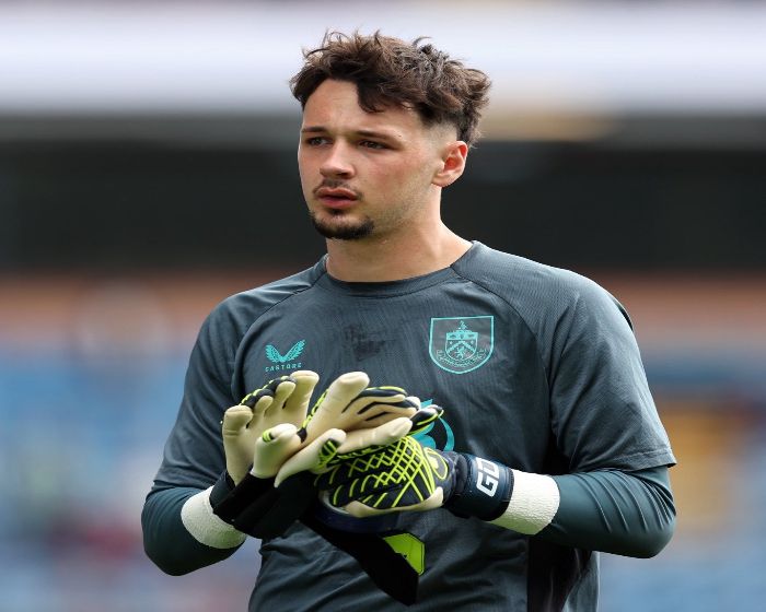 Ederson dan Stefan Ortega Diisukan Hengkang, James Trafford Siap Kembali Perkuat Manchester City