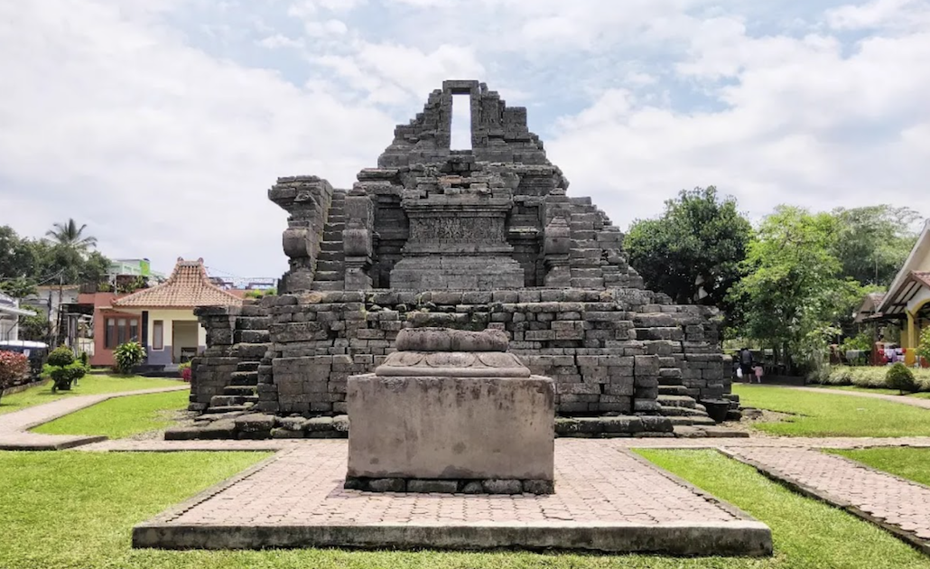 Candi Jago, jejak sejarah Kerajaan Singhasari yang tersembunyi di Kabupaten Malang