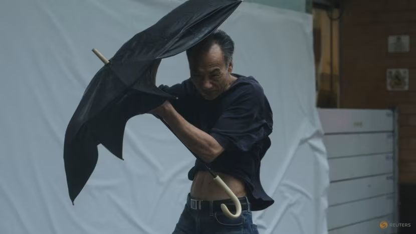 Lebih 1 Juta Warga Guangdong Dievakuasi, Hong Kong Siaga Level 8 Hadapi Topan Super Ragasa