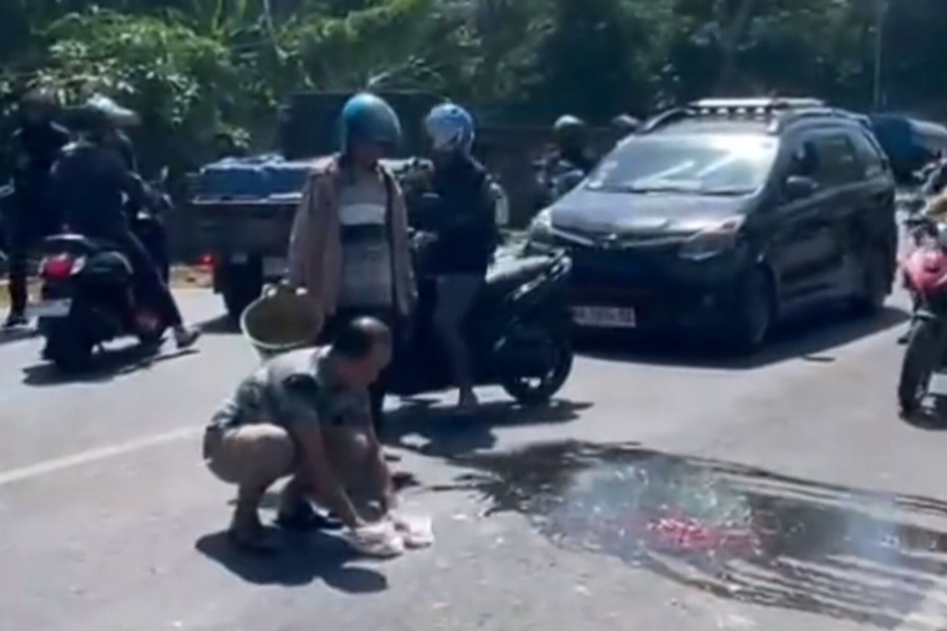Pasutri Boncengan Motor Jadi Korban Tabrak Lari Truk Boks di Gowa, Istri Tewas Terlindas