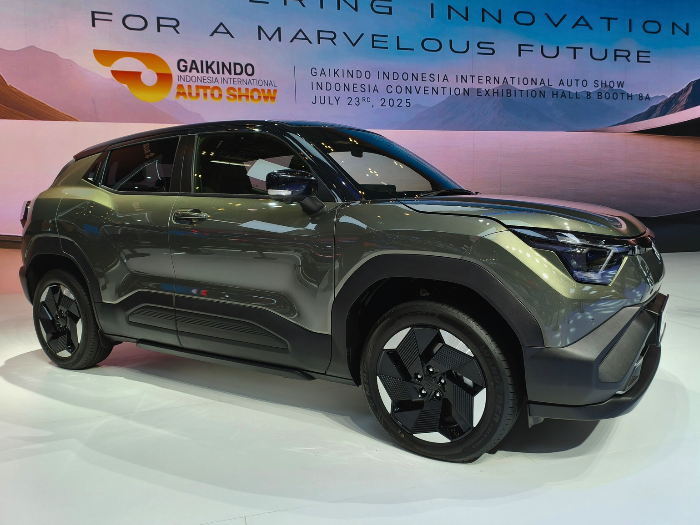 Suzuki eVitara Terbaru Curi Perhatian Pengunjung GIIAS 2025, Intip Tampilan dan Spesifikasinya!