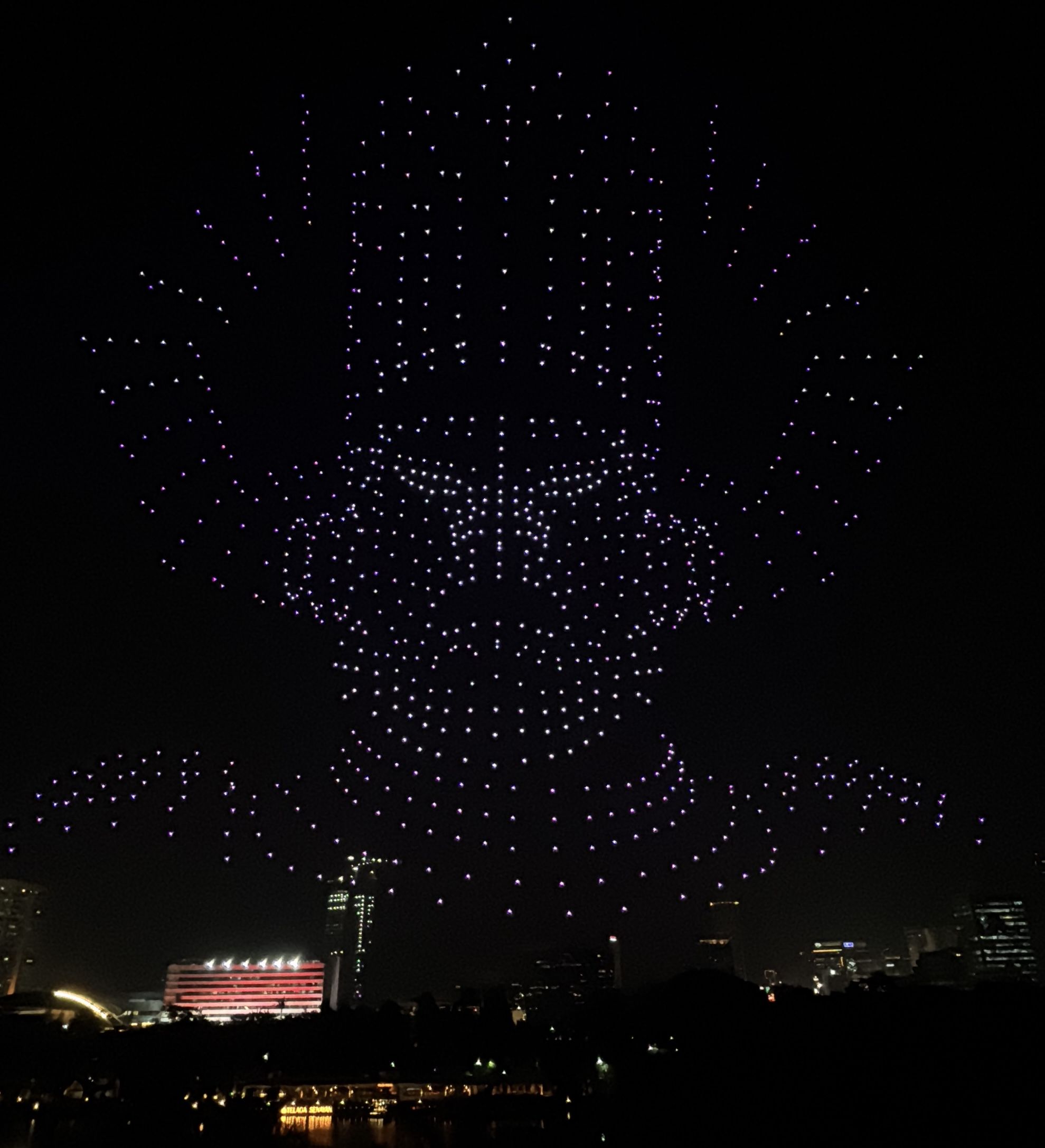 Atraksi Drone The Fantastic Four: The First Step Hiasi Langit Jakarta Sambut Perilisan