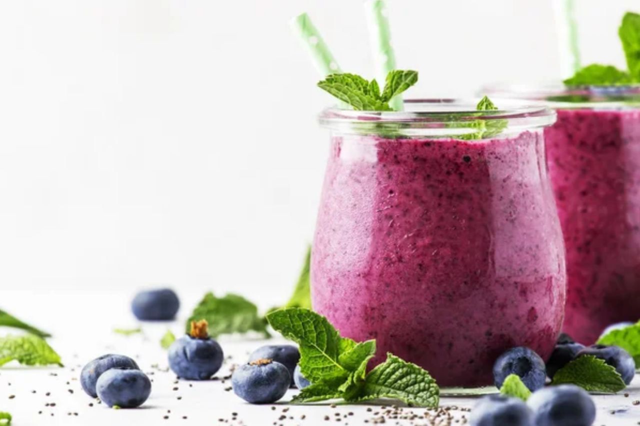 5 Jus Buah Alami untuk Menjaga Kesehatan Mata