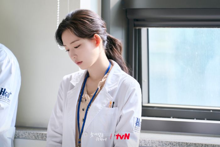 Intip Chemistry Kim Min Kyu dan Choi Yoon Ji di Drakor Romantis Terbaru “Love, Take Two”