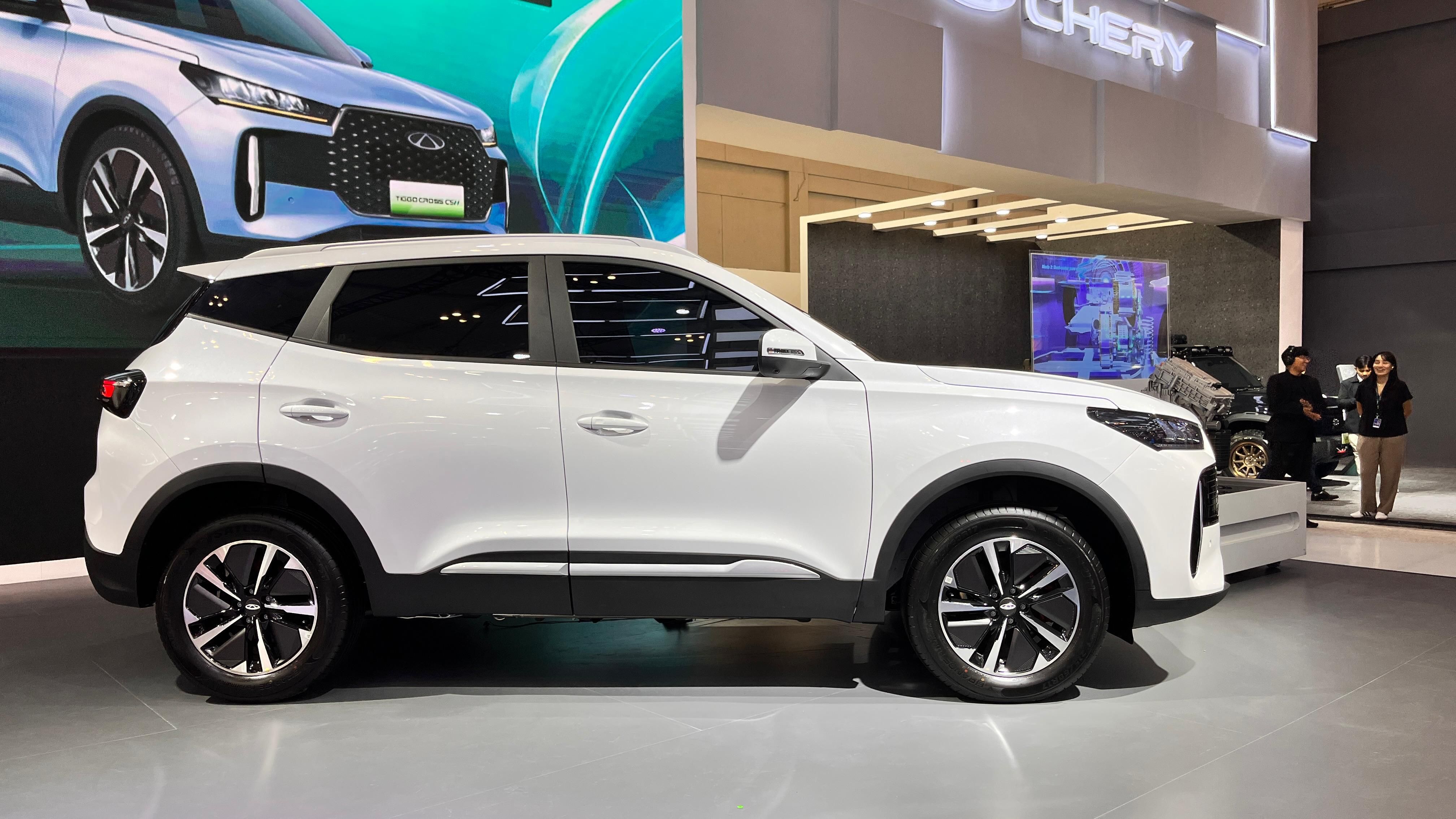 Harga Chery Tiggo Cross CSH Terbaru yang Perlu Kamu Ketahui, Worth It Gak Nih?