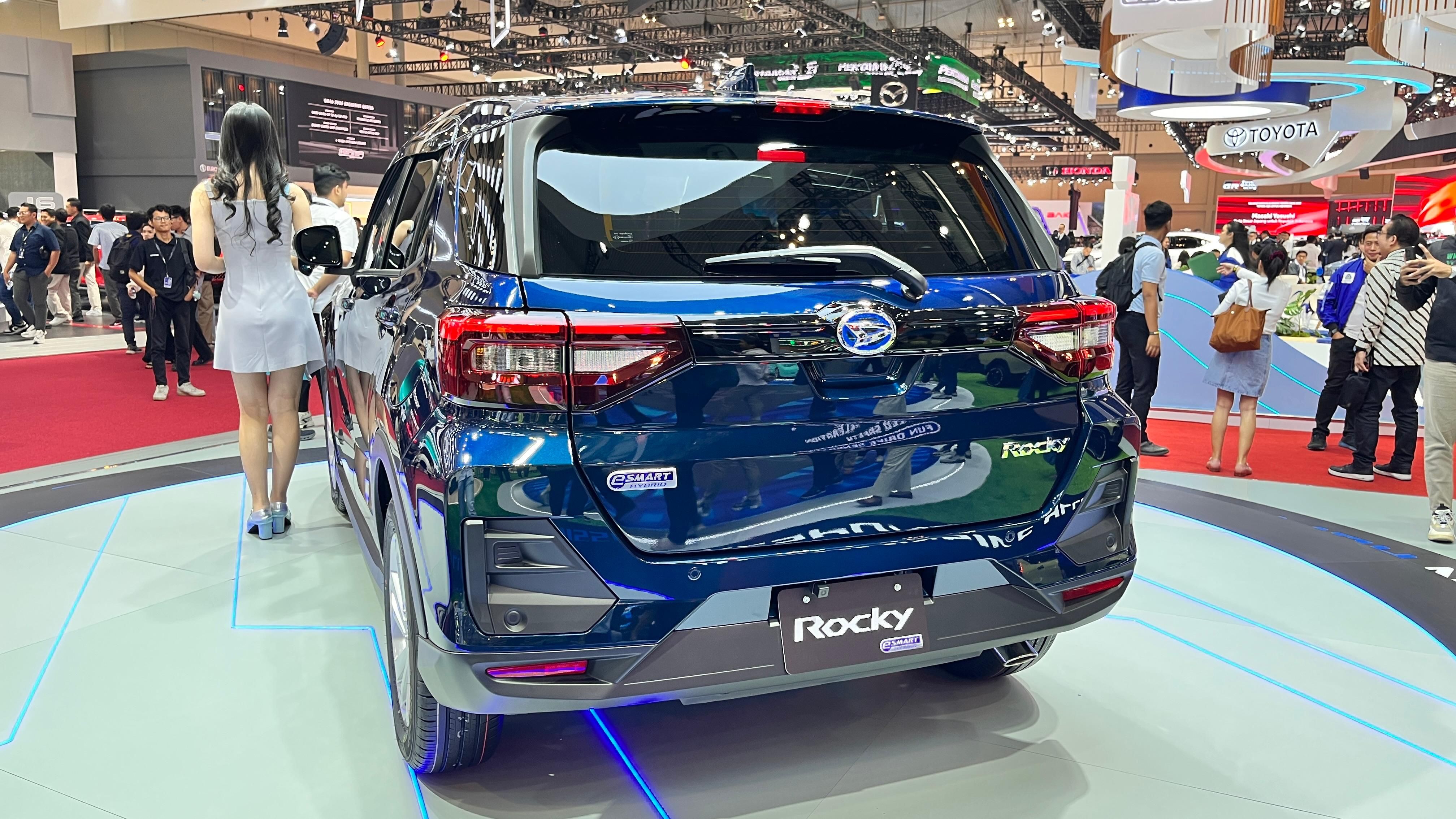 Seberapa Irit Mesin Daihatsu Rocky Hybrid Terbaru 2025? Cek Spesifikasi dan Keunggulan Mesinnya di Sini!
