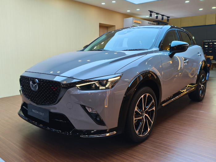 Mazda Pamerkan Dua Line Up Terbaru di GIIAS Surabaya 2025, Hadirkan CX-3 Kuro dan CX-60 Sport