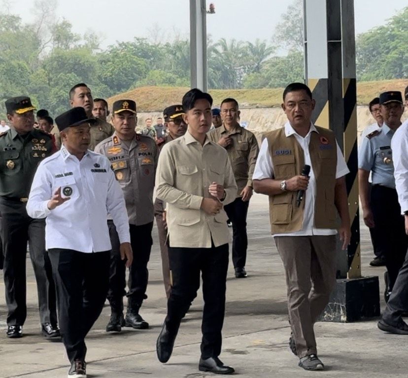 Wapres Gibran Tinjau Langsung Karhutla Riau, 51 Pembakar Lahan Diamankan