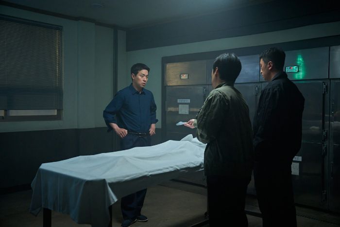 Sinopsis dan Alasan Wajib Nonton The Ugly , Film Thriller Terbaru Garapan Sutradara Train to Busan