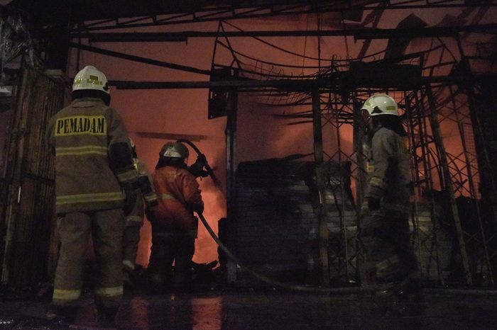 Kebakaran Apartemen City Park Jakbar Diduga Akibat Gas Bocor