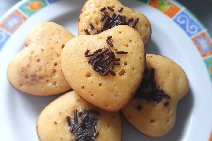 Jejak ‘Pancake Mini’ Jajanan Favorit Kita Ternyata Punya Akar dari Belanda!