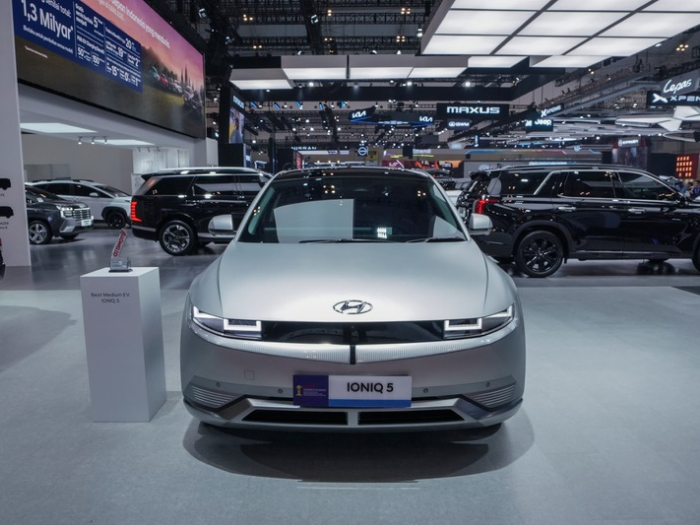 Mobil Kamu Masuk Bengkel, Hyundai Kasih Pinjaman IONIQ 5