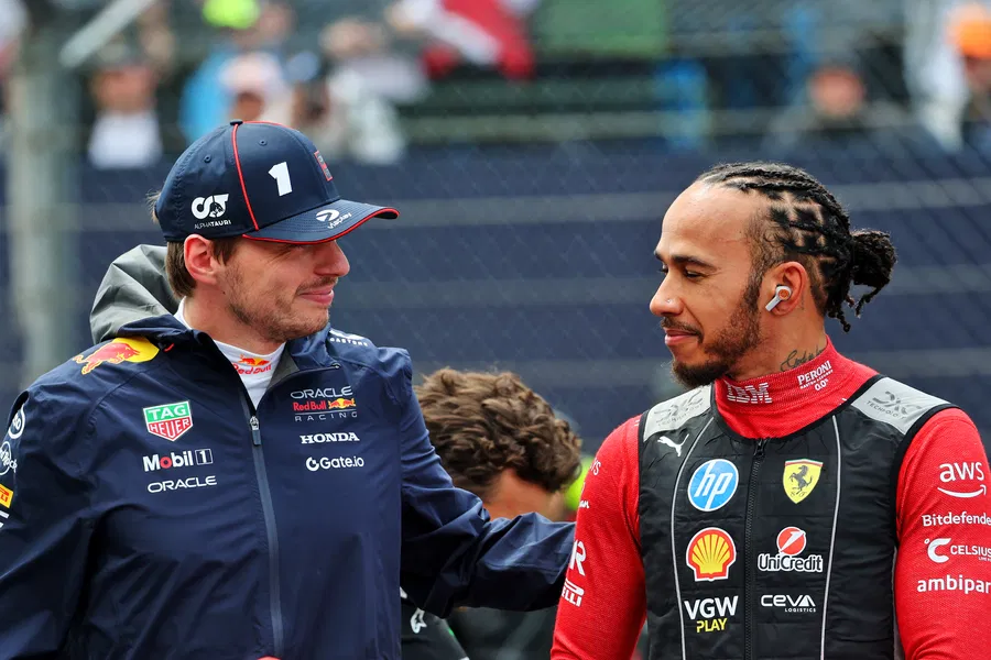 Absen dari Panggilan Race Steward Usai Balapan, Verstappen Duga Hamilton Tak Anggap Insiden Itu Serius