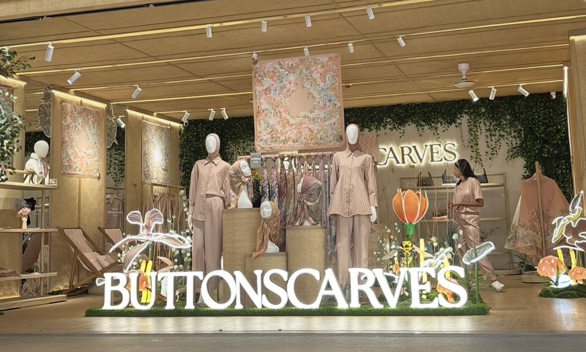 Buttonscarves Bikin Hutan Tropis di Urban Forest Cipete, Eye Catching dan Instagramable!
