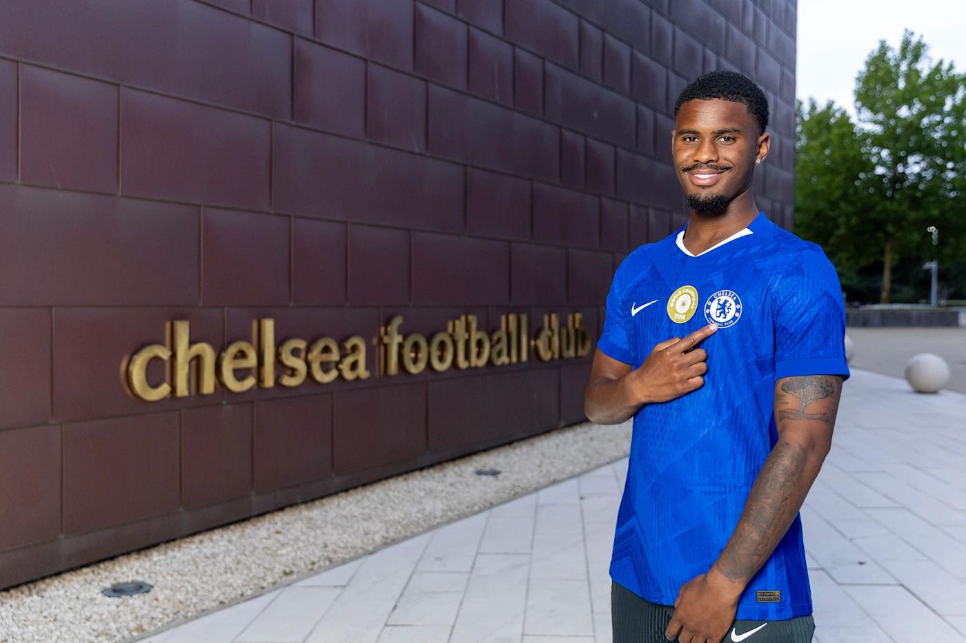 Komentar Jorrel Hato Usai Gabung Chelsea Bikin Fans Klub Lain Panas