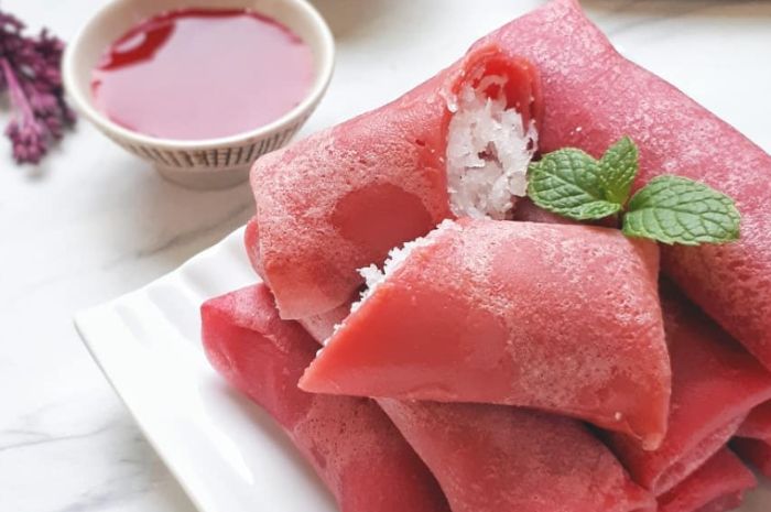 17 Ide Nama Usaha Dadar Gulung Merah yang Menggoda Selera