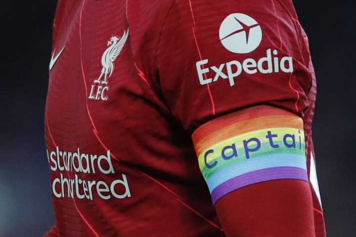 Premier League Takkan Gunakan Ban Kapten Pelangi Lagi Usai Akhiri Kerja Sama dengan Organisasi Pendukung LGBT