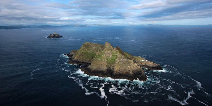 Misteri Skellig Michael: Pulau Karang Terpencil yang Jadi Lokasi Syuting Star Wars