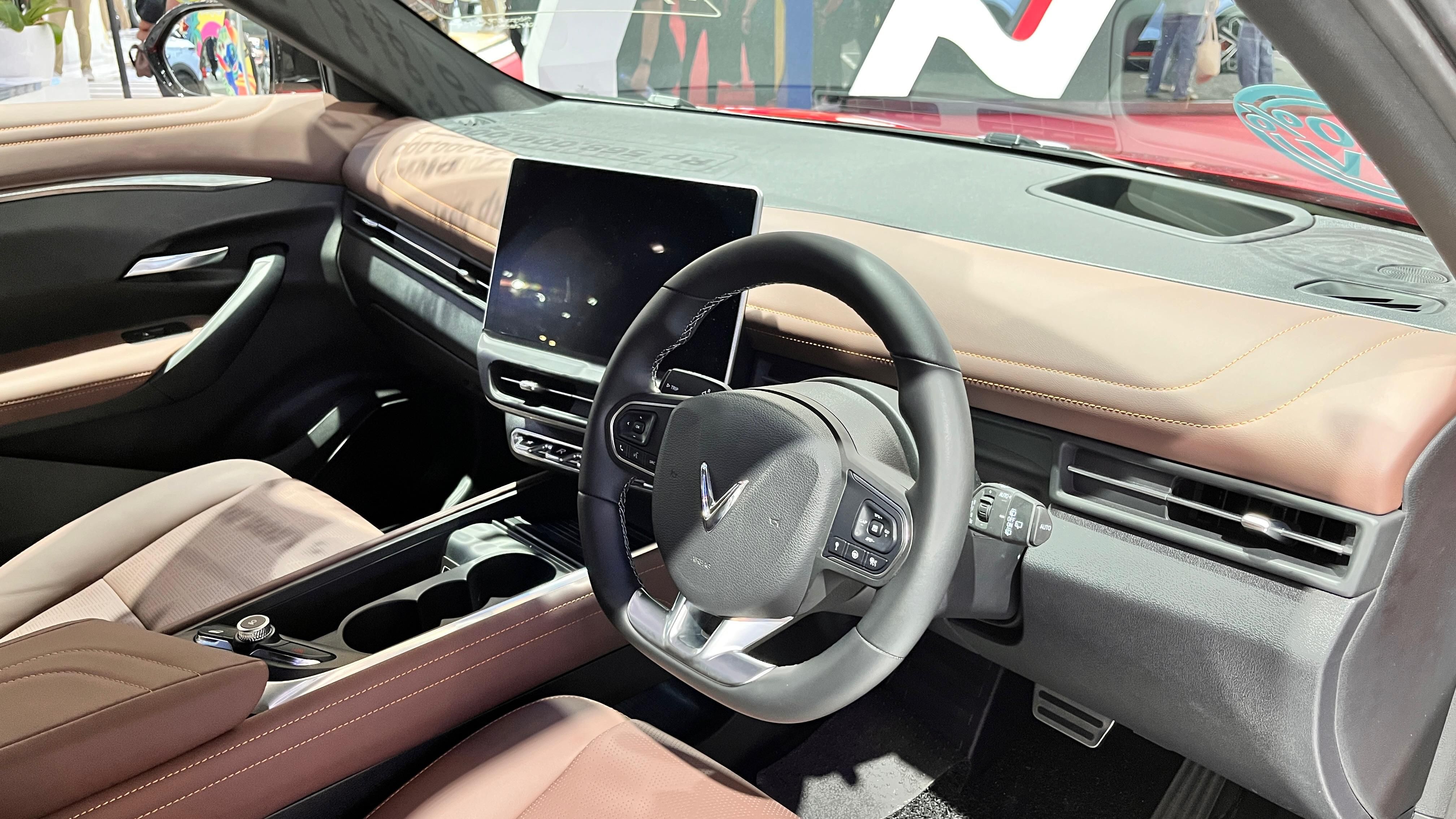 VinFast VF MPV 7 Siap jadi Pilihan Keluarga: Harganya Mulai Rp329 Jutaan, Ada Sistem Sewa Baterai!