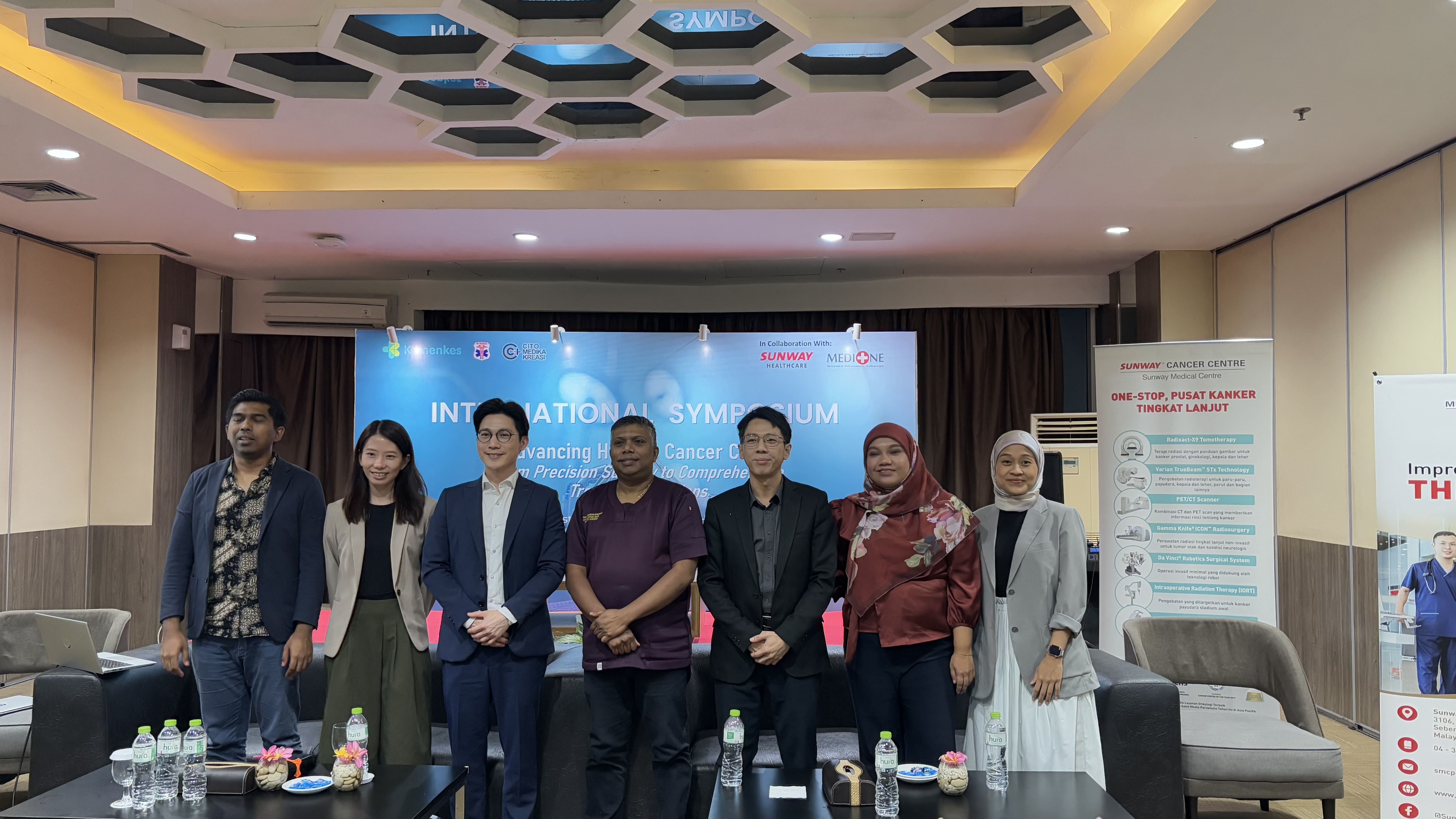 Kisah Dokter Operasi Pasien Kanker Dibantu Robot, Hasilnya?