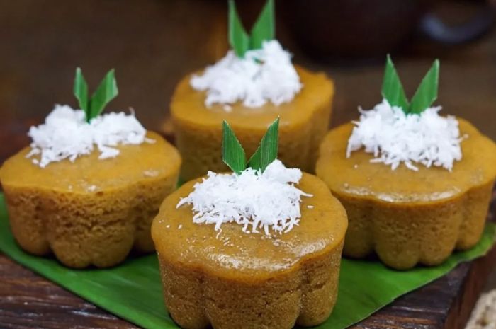 Resep Kue Apem Gula Merah Kukus yang Empuk dan Legit