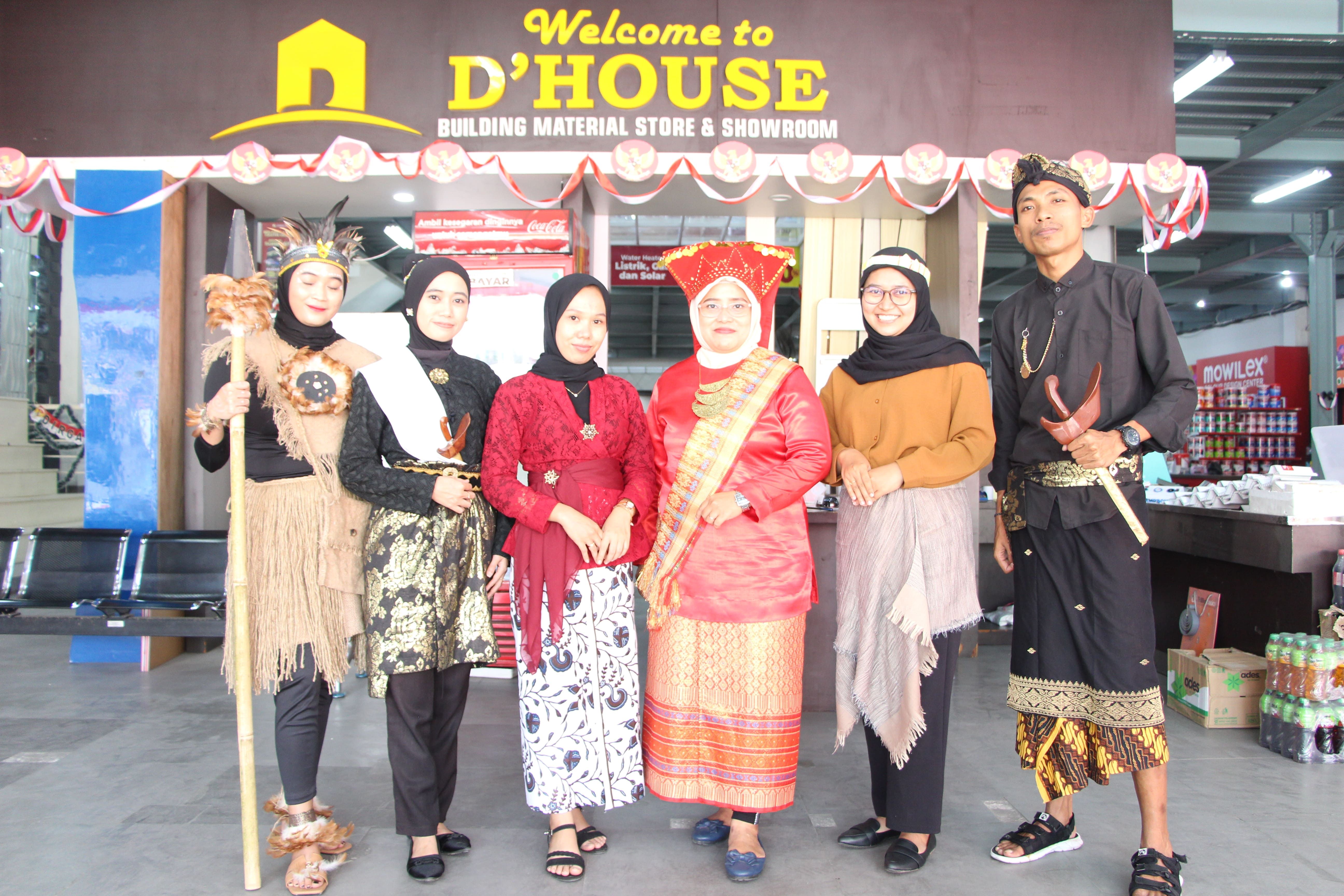 D’house Jember Meriahkan HUT RI ke 80, Karyawan Kenakan Kostum Pahlawan Nasional