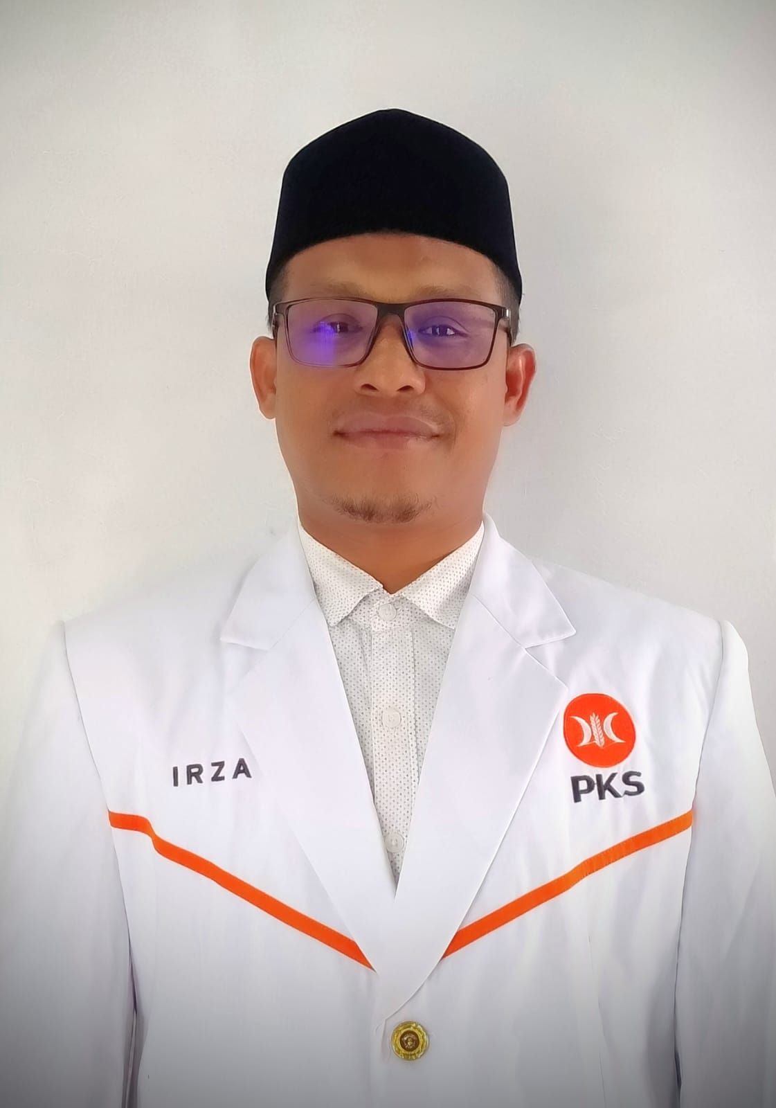 Irza Ismail, Relawan Anak Yatim Korban Tsunami Ditunjuk Jadi Ketua DPD PKS Lhokseumawe