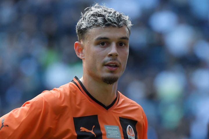 Masa Depan Mees Hilgers di FC Twente Belum Jelas, Klub dan Agen Berbeda Pernyataan